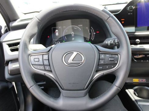 Used 2025 Lexus UX 300h FWD image 16