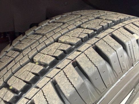 Used 2019 Chevrolet Express 3500 LS image 24