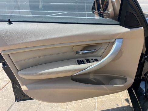 Used 2013 BMW 328i xDrive Sedan AWD/4WD image 11