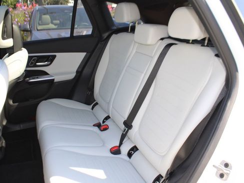 Certified 2025 Mercedes-Benz GLC 350e 4MATIC image 25