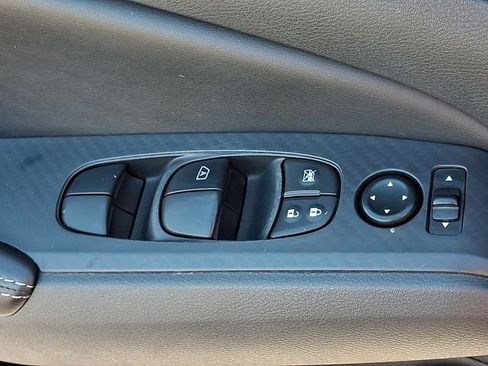 Used 2024 Nissan Altima 2.5 SV image 24