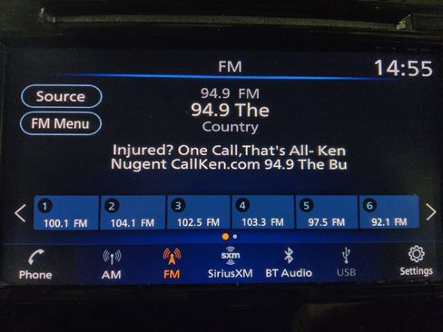 Used 2021 Nissan Rogue Sport S image 25