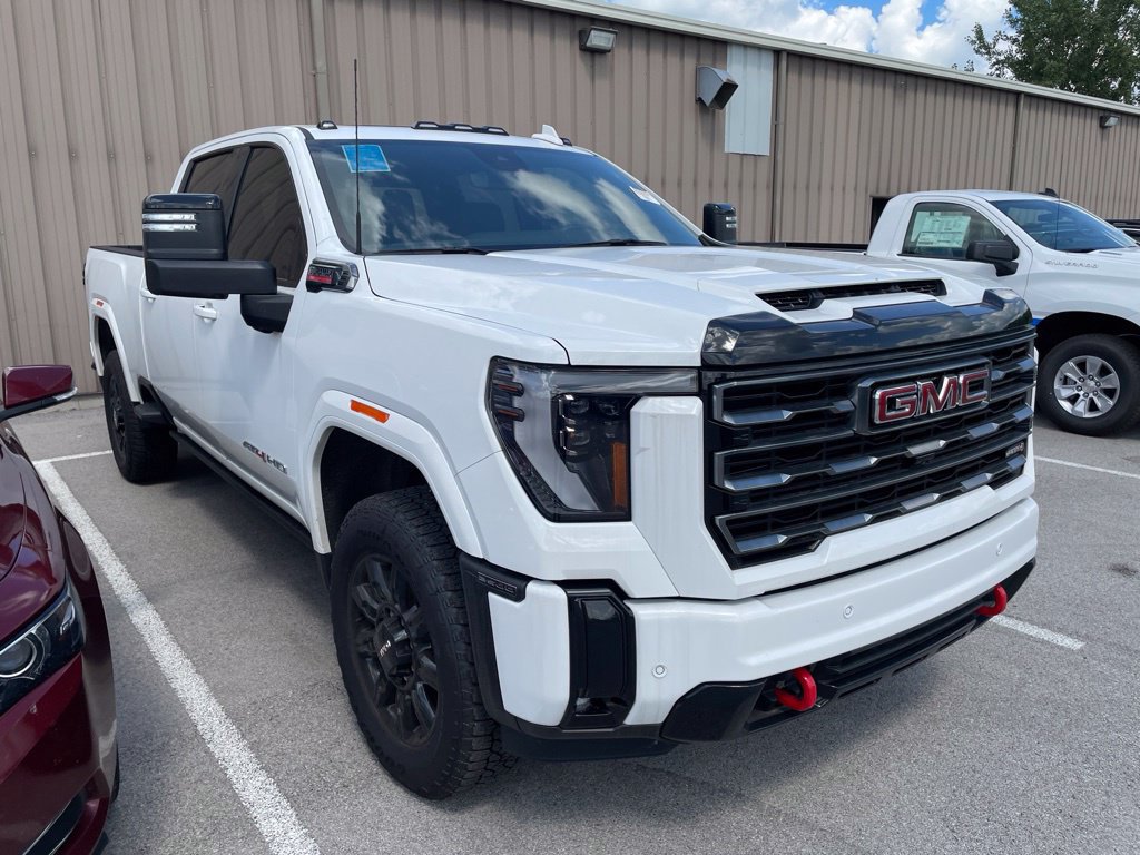 Used 2026 GMC Sierra 2500 AT4 w/ AT4 Premium Plus Package AWD/4WD image 2