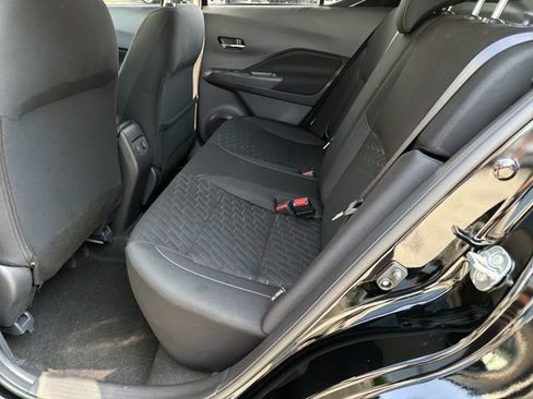 Used 2024 Nissan Kicks SV FWD image 27