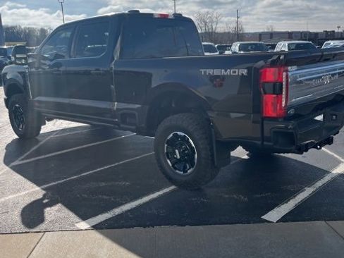 Used 2025 Ford F350 King Ranch w/ Tremor Off-Road Package image 4