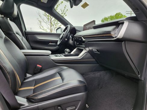Used 2024 MAZDA CX-90 Plug-In Hybrid w/ Premium Plus AWD/4WD image 11