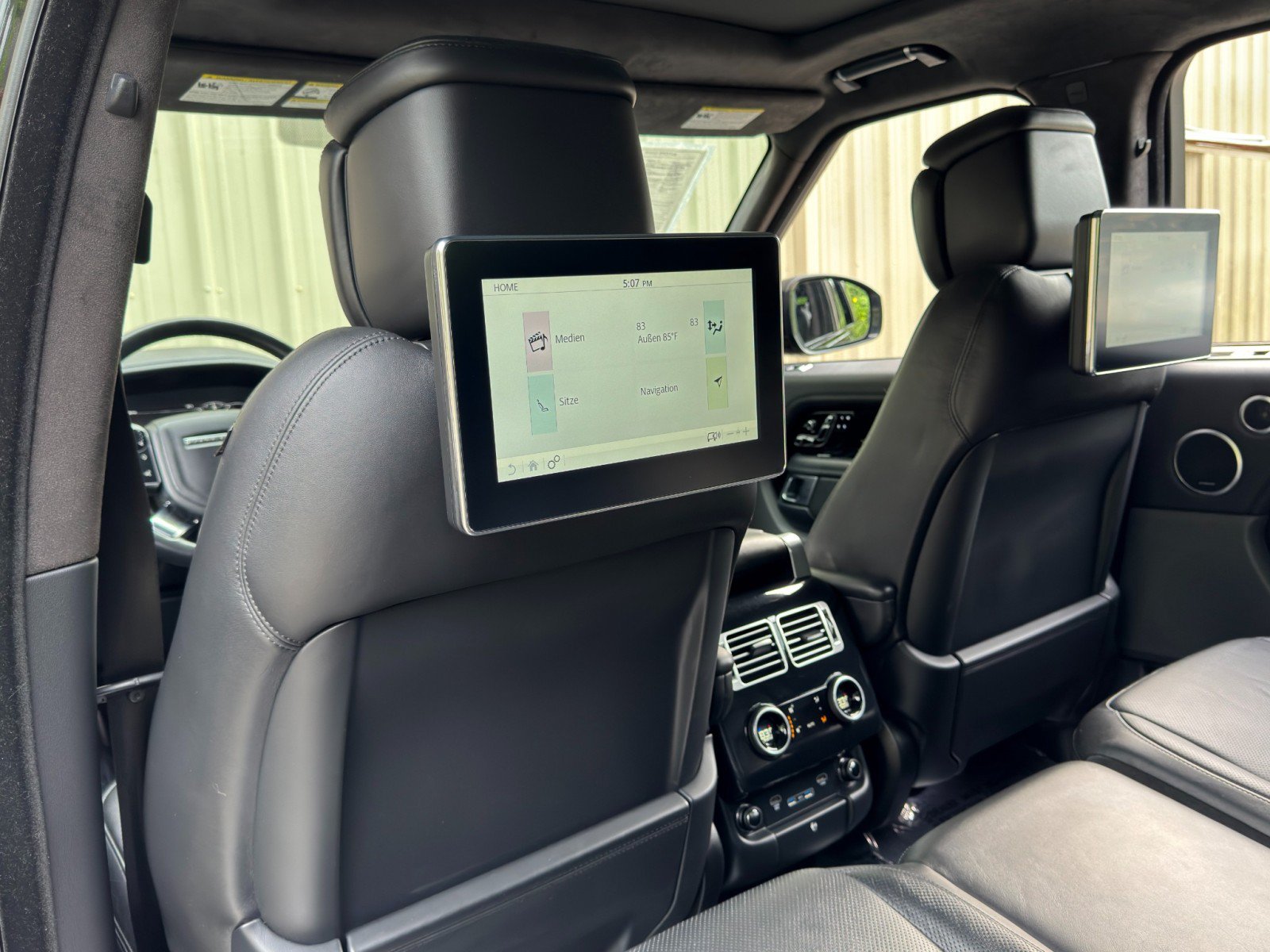 Used 2019 Land Rover Range Rover Supercharged AWD/4WD image 40