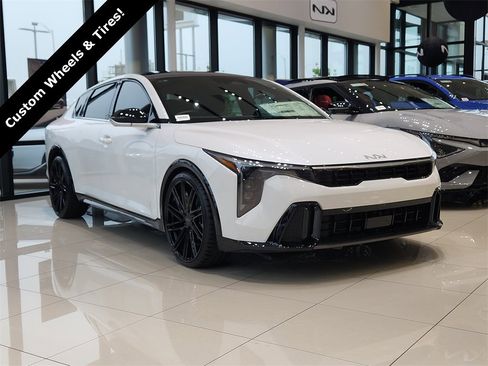 New 2025 Kia K4 GT-Line w/ GT-Line Premium Package image 2