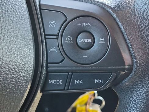 Used 2023 Toyota Corolla LE FWD image 19