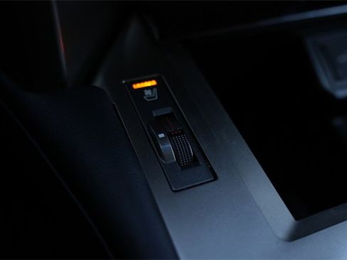 Used 2019 Lexus GX 460 Premium image 15