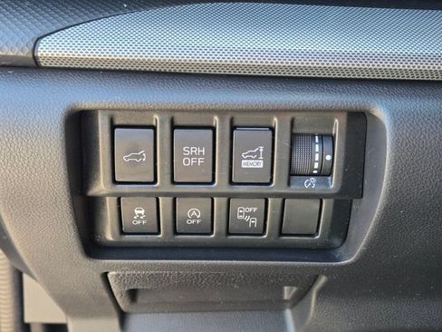 Used 2021 Subaru Forester Limited w/ Popular Package #3 AWD/4WD image 38
