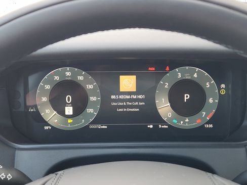 New 2026 Land Rover Range Rover Velar Dynamic SE image 16