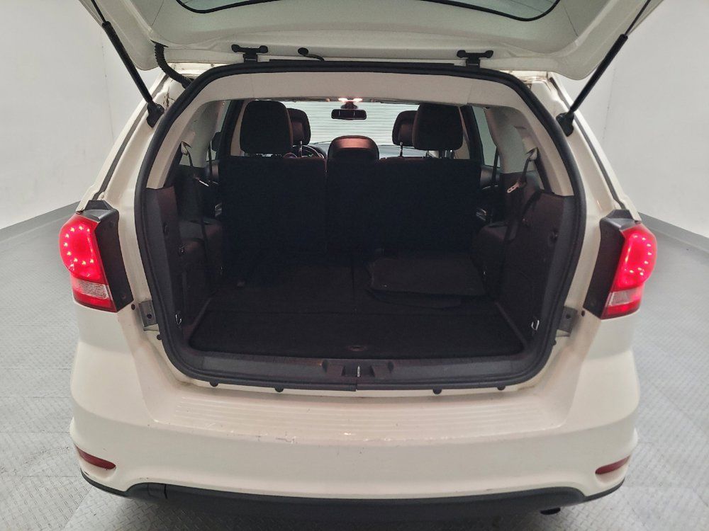 Used 2019 Dodge Journey SE w/ Connectivity Group FWD image 29