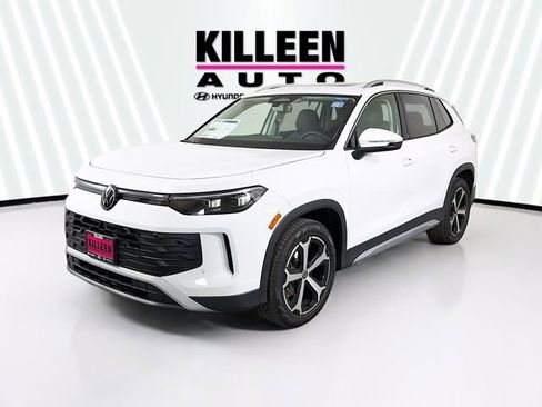 New 2026 Volkswagen Tiguan SE image 3