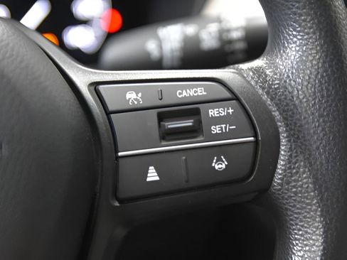 Used 2024 Honda HR-V LX image 20
