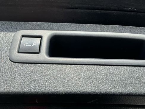 Used 2021 Toyota Highlander XSE image 33