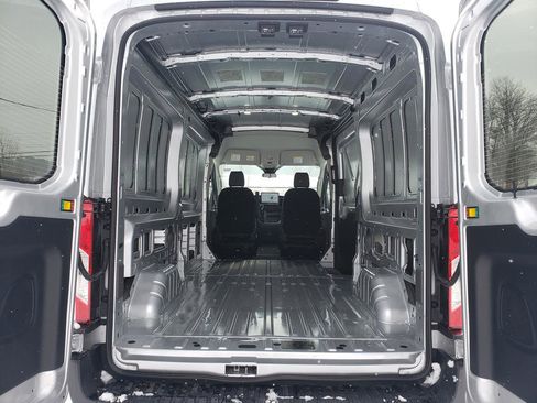 New 2026 Ford Transit 250 148 Medium Roof Extended AWD w/ Exterior Upgrade Package image 5