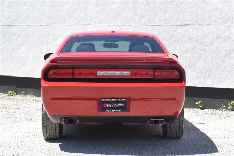 Used 2011 Dodge Challenger R/T RWD image 7