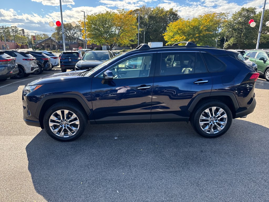 Used 2024 Toyota RAV4 Limited w/ Advanced Technology Package AWD/4WD image 4