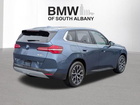 Used 2025 BMW X3 xDrive30i w/ Premium Package AWD/4WD image 4