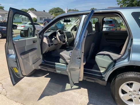 Used 2012 Ford Escape XLS FWD image 9