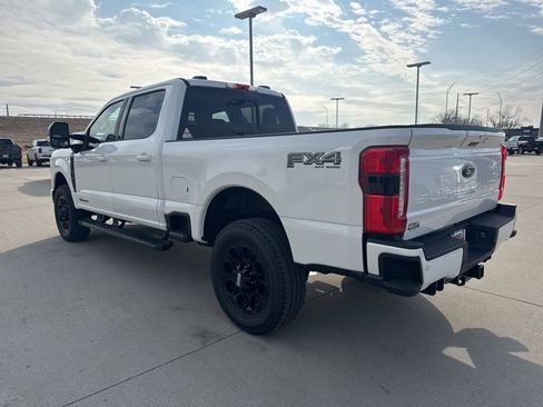 New 2026 Ford F250 Lariat w/ Black Appearance Package AWD/4WD image 25