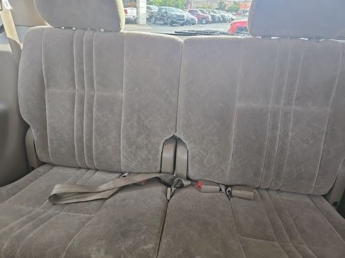 Used 2000 Toyota Sienna LE FWD image 22