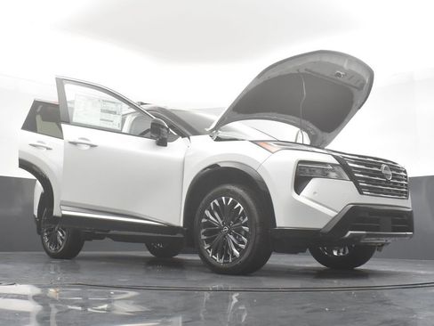 New 2026 Nissan Rogue Platinum w/ Platinum Premium Package image 38