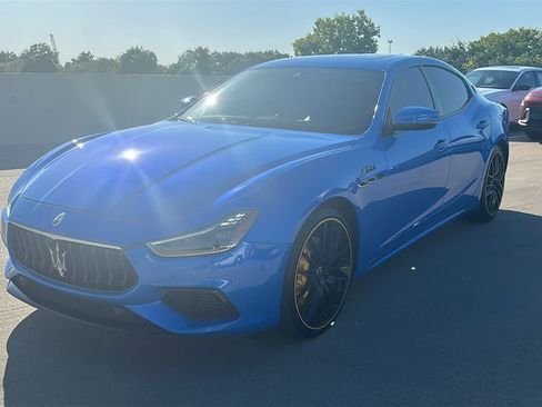 Used 2022 Maserati Ghibli F Tributo RWD image 11