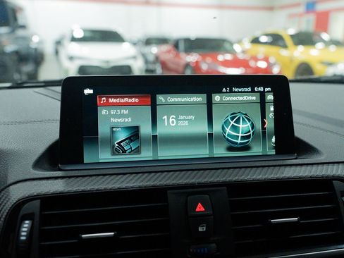 Used 2018 BMW M2 image 40