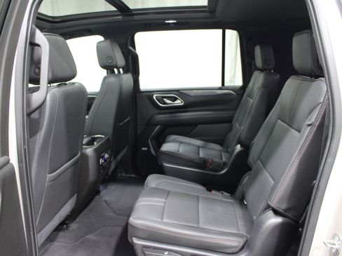 Used 2021 Chevrolet Suburban RST w/ Luxury Package AWD/4WD image 20