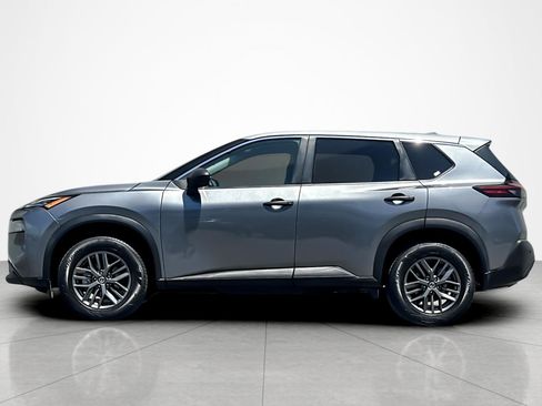 Used 2021 Nissan Rogue S FWD image 2