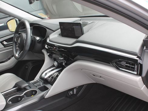 Used 2024 Acura MDX SH-AWD w/ Technology Package image 20