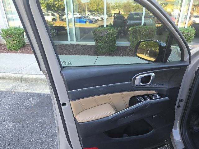 Used 2024 Kia Sorento SX Prestige w/ Olive Brown Leather Package AWD/4WD image 13
