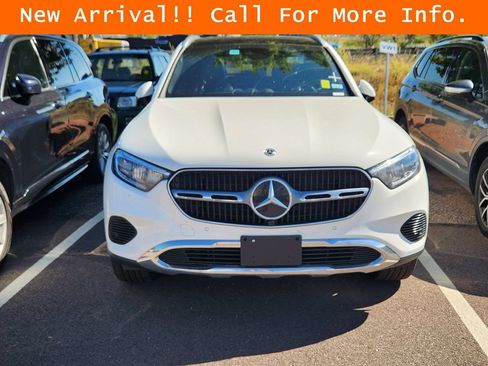 Used 2025 Mercedes-Benz GLC 300 image 3