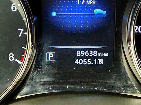 Used 2016 Nissan Rogue SL image 15