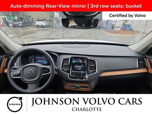 Used 2025 Volvo XC90 B6 Plus AWD/4WD image 9