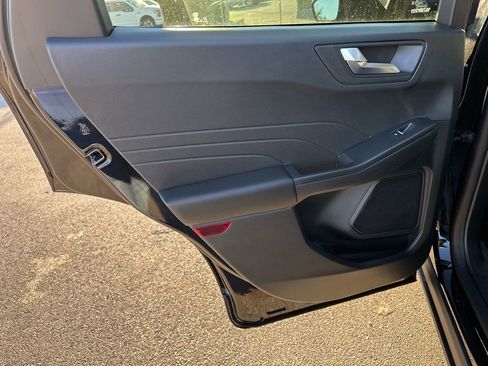 New 2026 Ford Escape SE image 32