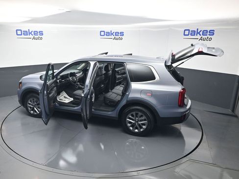 New 2025 Kia Telluride LX FWD image 60