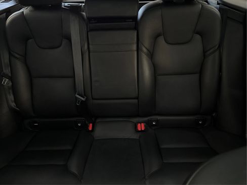 Used 2020 Volvo XC60 T6 Momentum AWD/4WD image 47