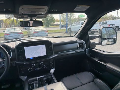 Used 2024 Ford F150 Platinum image 13