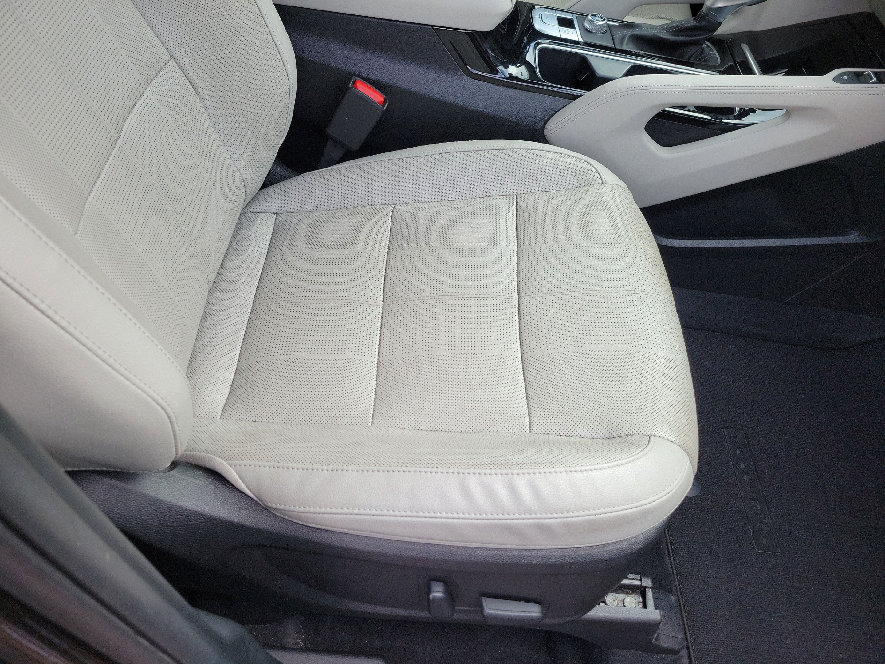 Used 2022 Kia Telluride EX w/ EX Premium Package FWD image 19