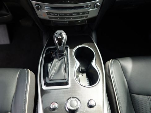 Used 2019 INFINITI QX60 Luxe w/ Essential Package image 24