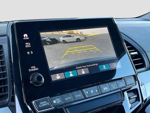 Used 2023 Honda Odyssey Touring image 14