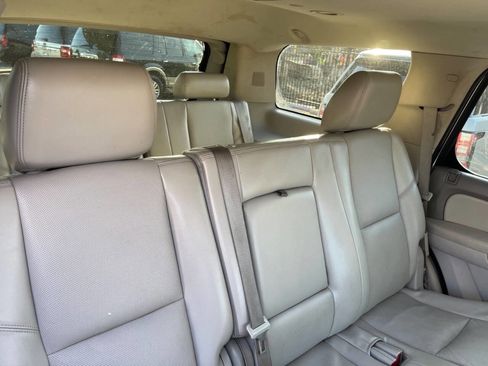 Used 2011 Chevrolet Tahoe LTZ image 21