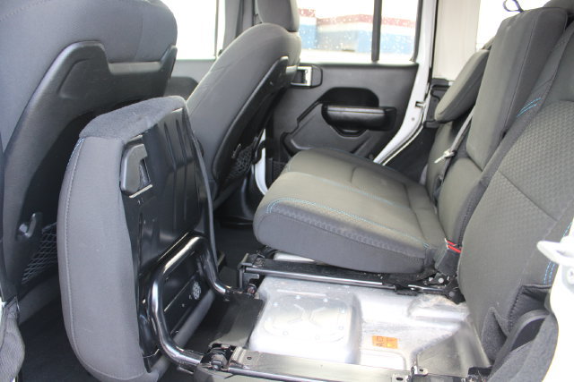 Used 2024 Jeep Wrangler Unlimited Rubicon 4xe AWD/4WD image 41