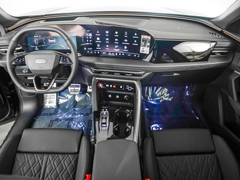 New 2025 Audi SQ5 Premium Plus image 12
