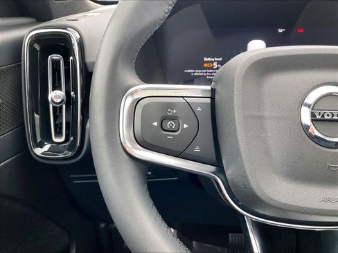 Used 2023 Volvo XC40 Recharge Ultimate w/ Protection Package Premier image 21