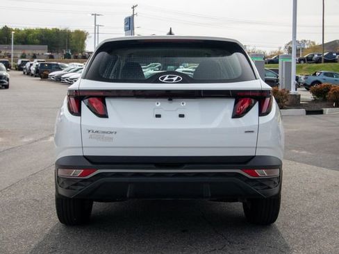 Certified 2024 Hyundai Tucson SE image 11