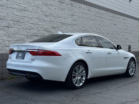 Used 2018 Jaguar XF Prestige AWD/4WD image 3